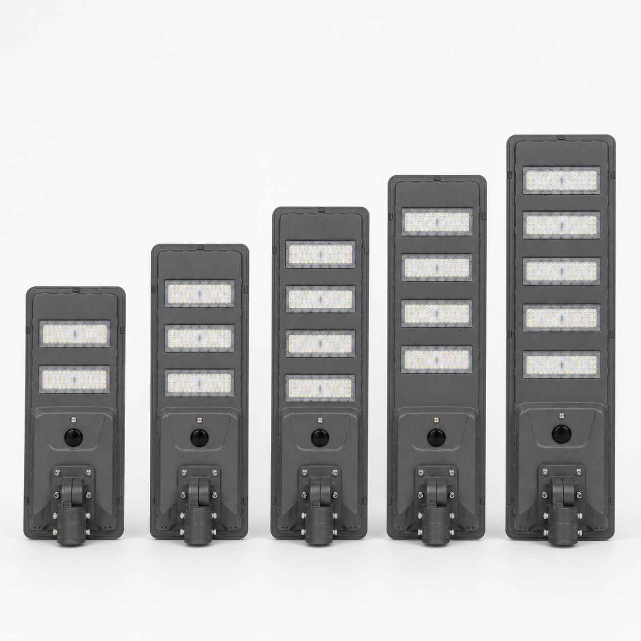 All-in-one solar street light fixture -- 4G IoT smart control edition